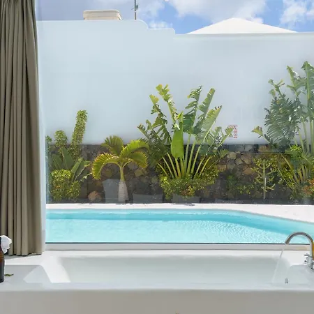 Διαμέρισμα Aquablanca Deluxe En